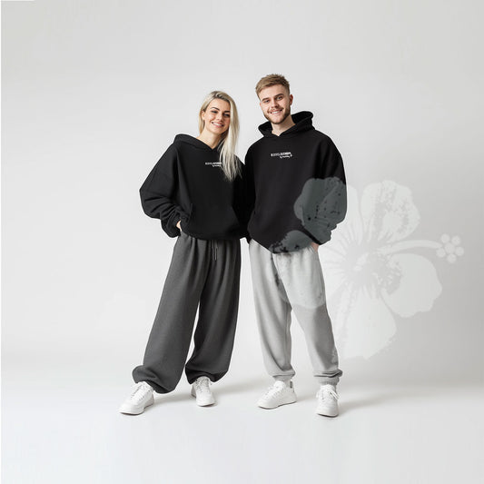 Junges Paar im Zurfday Look